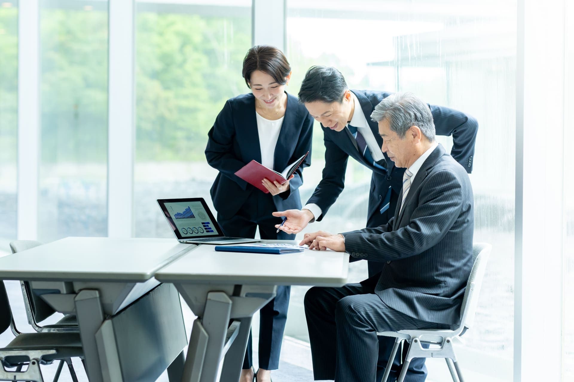 ホームページ制作・LP制作 - 成果に直結するWebクリエイティブ